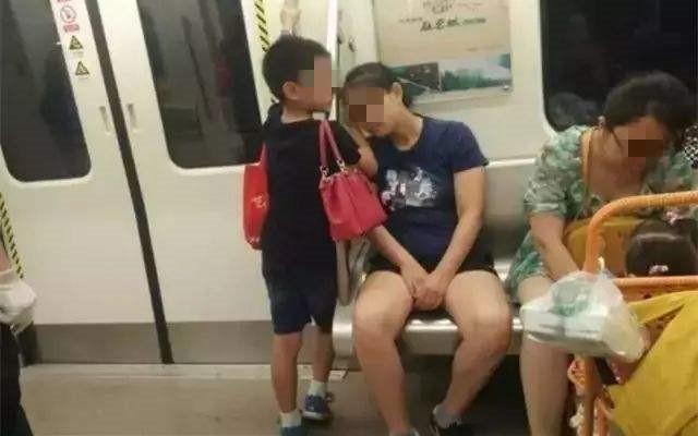 「你的育儿经」“无腿妈妈”不顾劝阻坚持生娃，6年过去了，如今生活过得怎么样