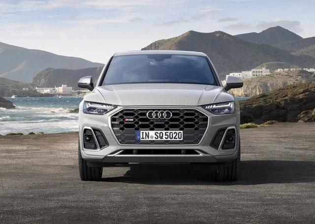 奥迪SQ5 Sportback来了！又一高性能轿跑SUV，说不心动是假的