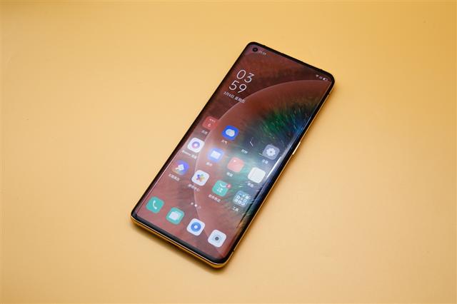 [环球网]120Hz屏旦用难回！OPPO Find X2 Pro评测：揭秘三摄问鼎世界第一