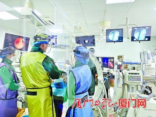 “肺”常有爱！厦门呼吸病医院以高精尖诊疗技术精准抗击肺癌
