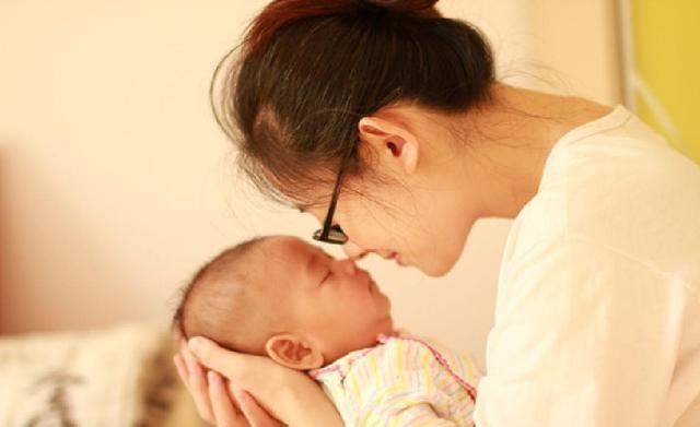 亲情家族|41岁妈妈产子,双胞胎相差10岁:要二胎跟年龄无关