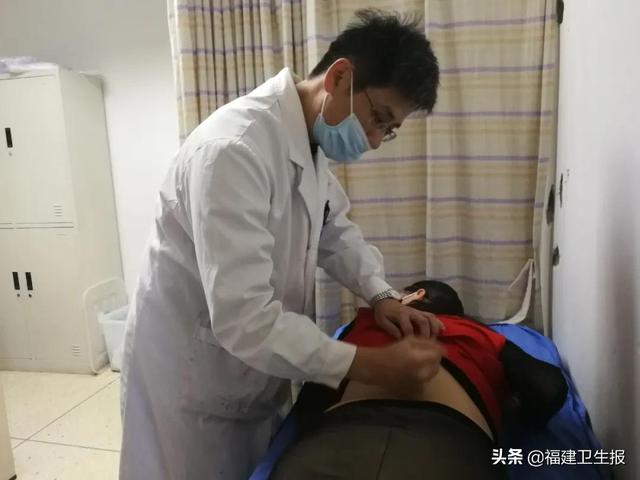 运动|福州一中年女子诊所治腰痛后，腰间莫名鼓起巴掌大包，肌肉出现细菌溶解，竟是针灸所致