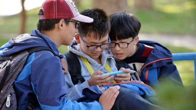 超级宝妈▲陪伴和理解孩子游戏都很重要—浅谈如何和与孩子快速增进关系