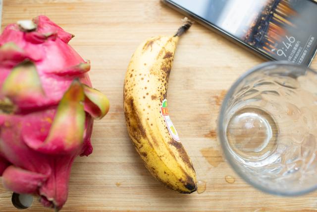 夏日神器，巧本便携榨汁机让饮品更健康