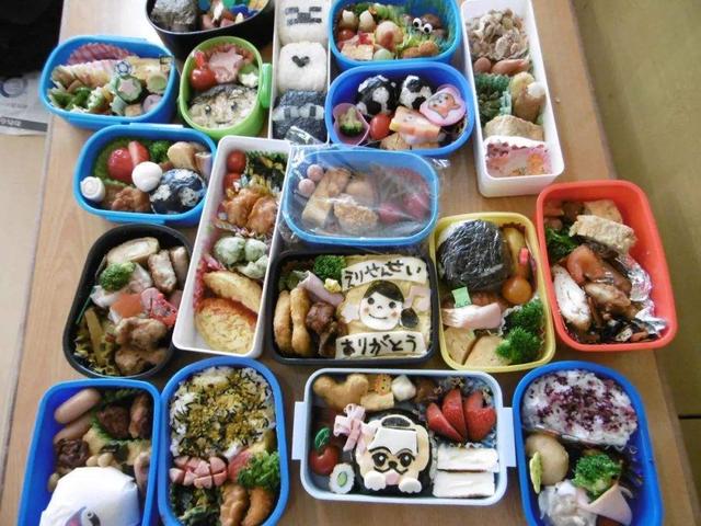 心理观察家：日本小孩为何吃饭都十分自觉，看看他们的便当，网友：我们做不到