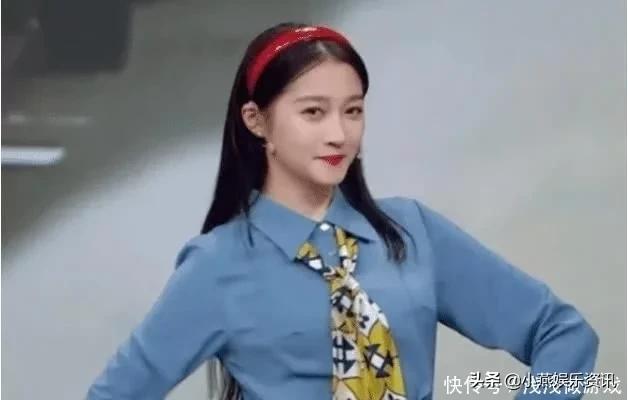 不明白小姐|当173cm关晓彤撞上170cm韩雪，网友：是我见过最惨烈的同框现场