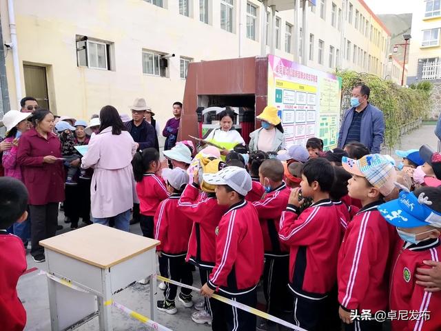 你的育儿经|卓尼幼儿园开园啦！直击“神兽归园”第一现场！