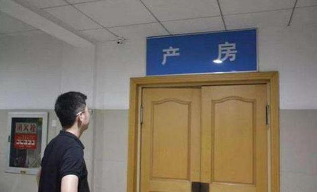 超级宝妈|新手奶爸在产房外被亲妈“一手拦截”：妈您等会儿，那是我的孩子