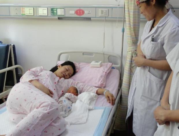 你的育儿经|不管顺产还是剖腹产，产后第一天记得做这5件事，对你身体有好处