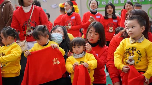 寻年味 逛庙街 开远这里“牛气冲天”