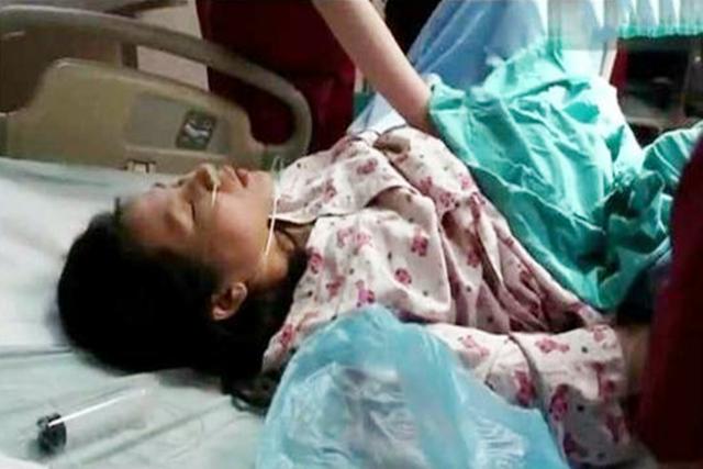 「超级宝妈」产妇生产情况危急，丈夫表明态度“保大人”，却遭医生怒斥