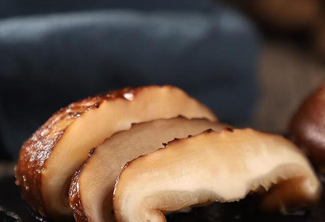 生滚猪杂粥这样做太美味了，鲜嫩爽滑无腥味，广东人直流口水