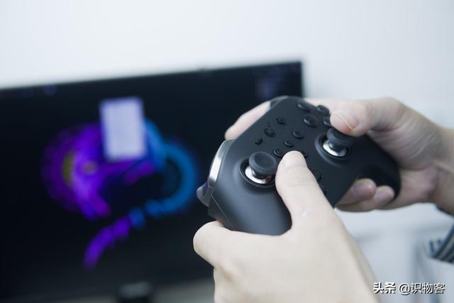 一键学习，比Switch原生手柄还好用的谷粒金刚PRO手柄