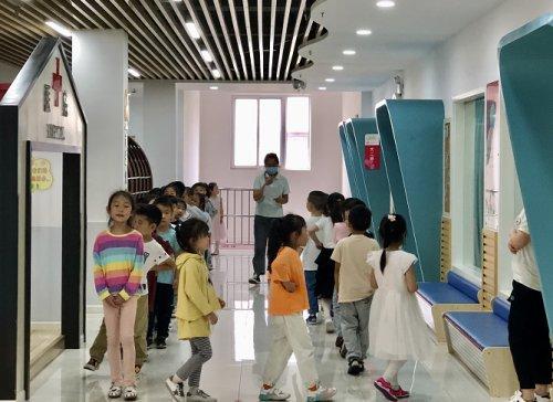 你的育儿经|记者走访｜商州区三叶草幼儿园开学首日，来看看“小神兽”们状态如何