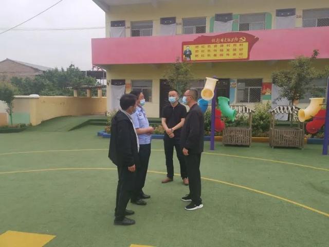 超级宝妈|【幼儿园开学记】富县交警多举措保障我县幼儿交通安全