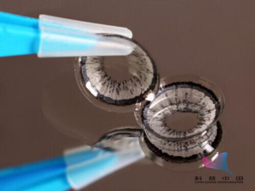 隐形眼镜|戴美瞳到底有什么风险？为啥眼科专家不建议佩戴？