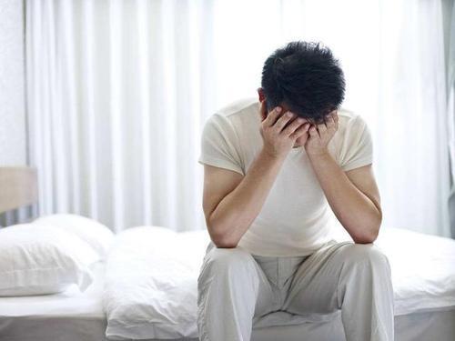 超级宝妈：奶爸也会有产后抑郁？这3大因素是“祸根”！家人最好引起重视！
