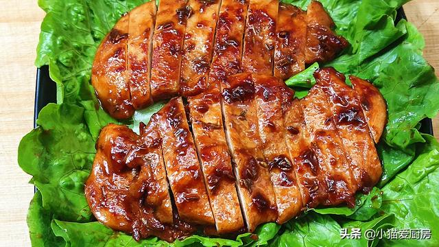 教你香煎鸡胸肉的做法，肉质软嫩不发柴，比买的鸡排好吃，真香