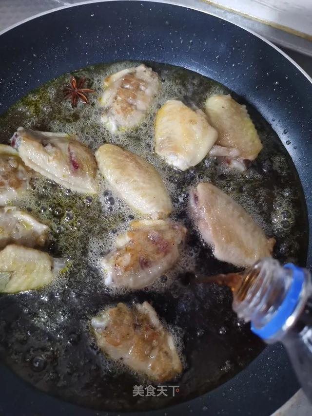 可乐鸡翅：好吃到舔手指，新手也能零失败