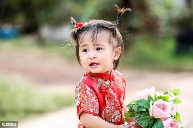 「超级宝妈」妈妈带娃好还是婆婆带娃好，过来人告诉你答案