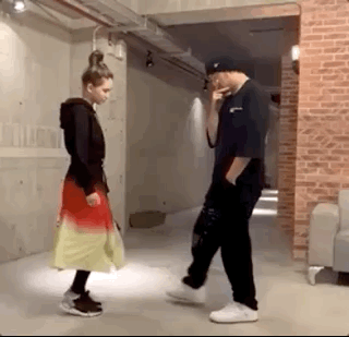 520领证、晒娃、与妻共舞，明星们这一波狗粮吃得猝不及防影视交流地