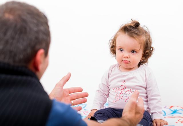 超级宝妈：父母离开孩子就哭闹？“分离情绪”要重视，巧用3招助娃适应分离