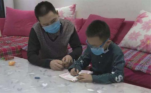 [你的育儿经]宝妈晒女儿寒假计划表，从早到晚满满当当，网友：我的寒假白过了