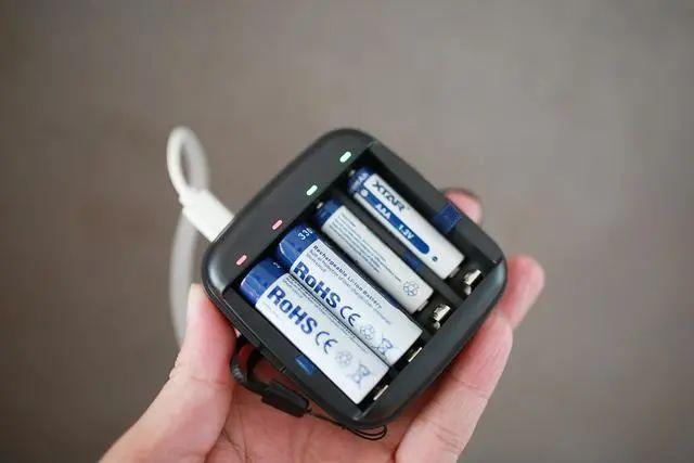 专注而用心，XTAR ET4S充电电池的轻体验