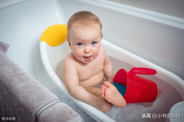 春风■如何照料婴幼儿做“三浴”训练，父母坚持这样做，宝宝身体好