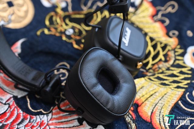 80小时续航还能无线充电，Marshall Major IV体验 | 钛极客