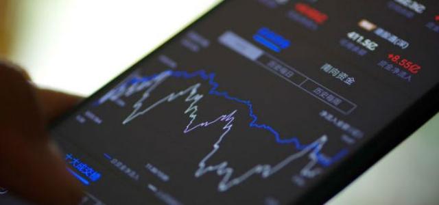 市场|南向资金逾2200亿围猎港股“新经济”快涨之后辨趋势与风险