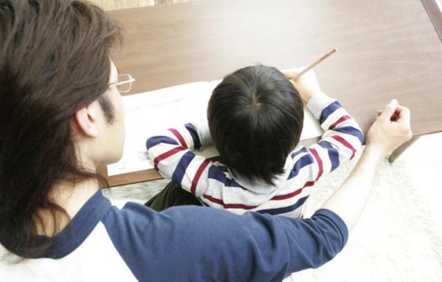 素衣飘扬|为何不建议催促孩子？“磨蹭”的娃可能更有出息，几个优势很明显