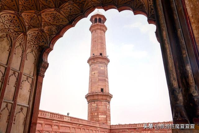 旅行百事通：莫卧儿最有代表性建筑、世界最大清真寺之一，就在巴基斯坦拉合尔