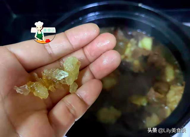 牛腩怎么炖更香更软烂？老师傅教你3招，牛肉软烂没膻味，太香了