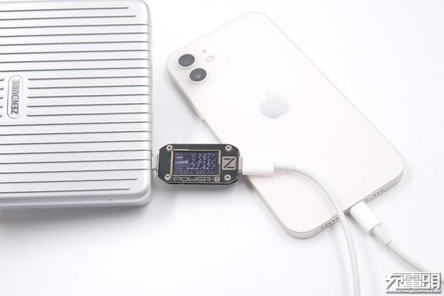 100W级别的充电器给iPhone 12充爆？我们测试了9款