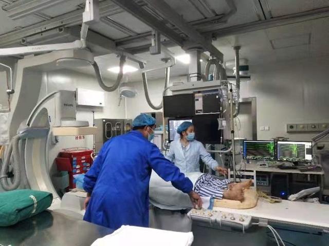 主动脉|两个团队共搭“生命之桥”！“主动脉夹层分支支架”川东北首例手术在广安成功实施