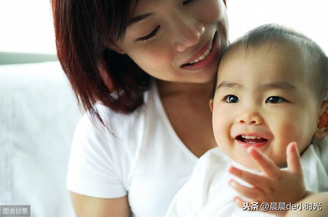 超级宝妈：儿子对一直工作的妈妈说，玩具不会说话，我就想让你陪我，好吗