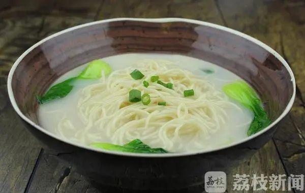 光明网|8岁男孩喝了一碗面条汤后过敏休克！原因让人吃惊