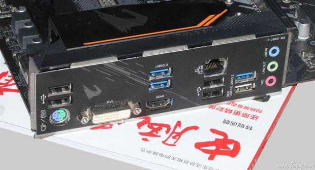 为锐龙5000减负 技嘉B550M AORUS ELITE主板实测