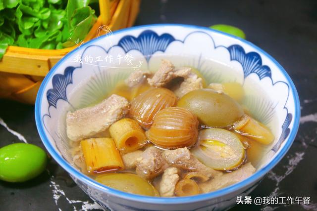 彼岸小姐|广东妈妈常炖这碗汤,孩子常喝少感冒,润喉利咽,比骨头汤好