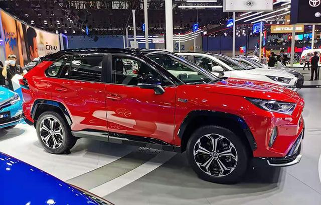 丰田RAV4最强动力版发布！超大众2.0T，油耗还更低，明年开卖