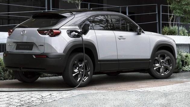 当情怀与未来相融合 这些汽车黑科技你听说过几个？