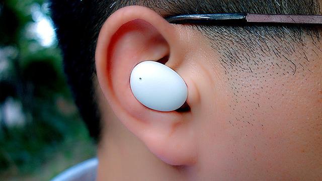 电话留言+AI智能语音+佩戴感知，QCY Air Bean智能蓝牙耳机测评