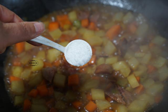 超级宝妈：六一节快到了，做个卡通宝宝餐，营养美味又简单，专治孩子不吃饭