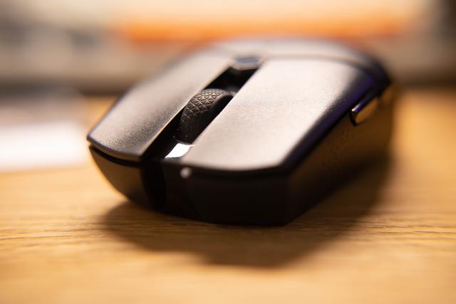 均衡的无线双模游戏鼠标，KATAR PRO WIRELESS