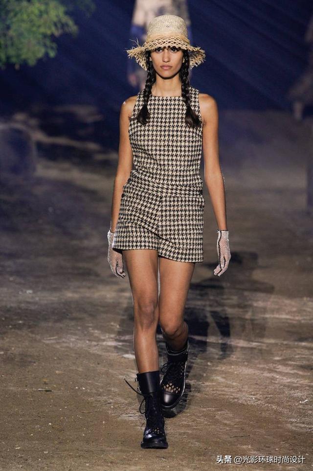 最时尚Christian Dior 2020春夏系列-贴近自然的森林秀