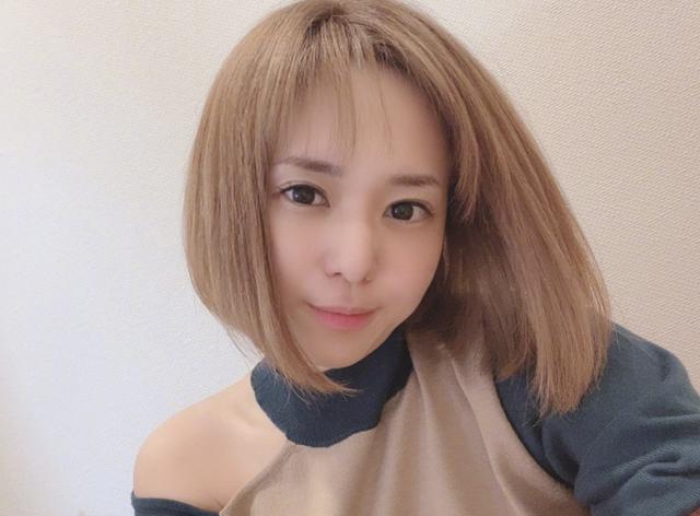 吃橘子的丸子|苍老师还是“翻车”了，纪念出道18年代言成人用品，却被集体投诉