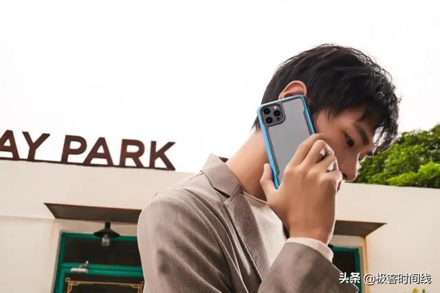 给爱机安心守护，从选择苹果12 Pro配件开始