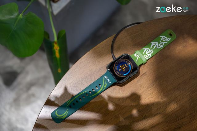 召唤师们的通行证，就是OPPO Find X2英雄联盟限定版