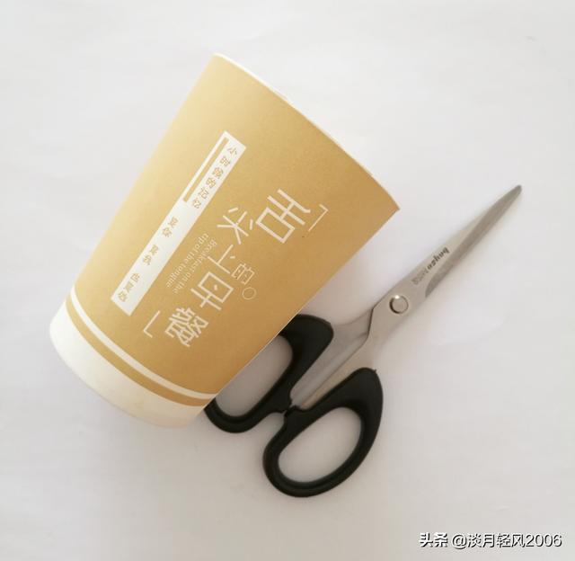 超级宝妈|幼儿园手工，用废纸杯剪一剪做一个小篮子